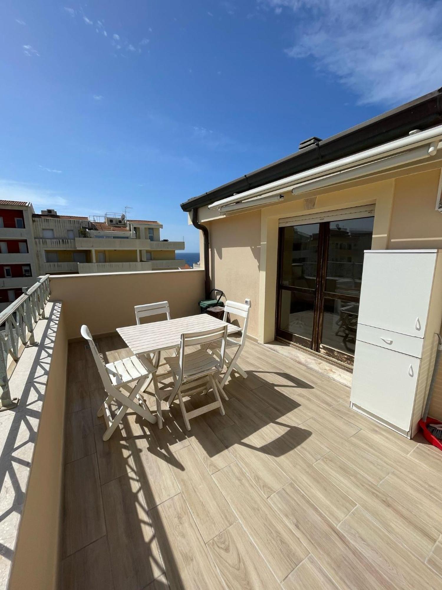 Kennedy Family Apts Alghero Buitenkant foto